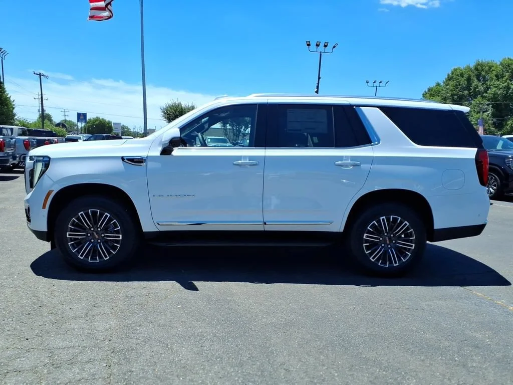 New 2026 Summit White GMC Elevation image 24