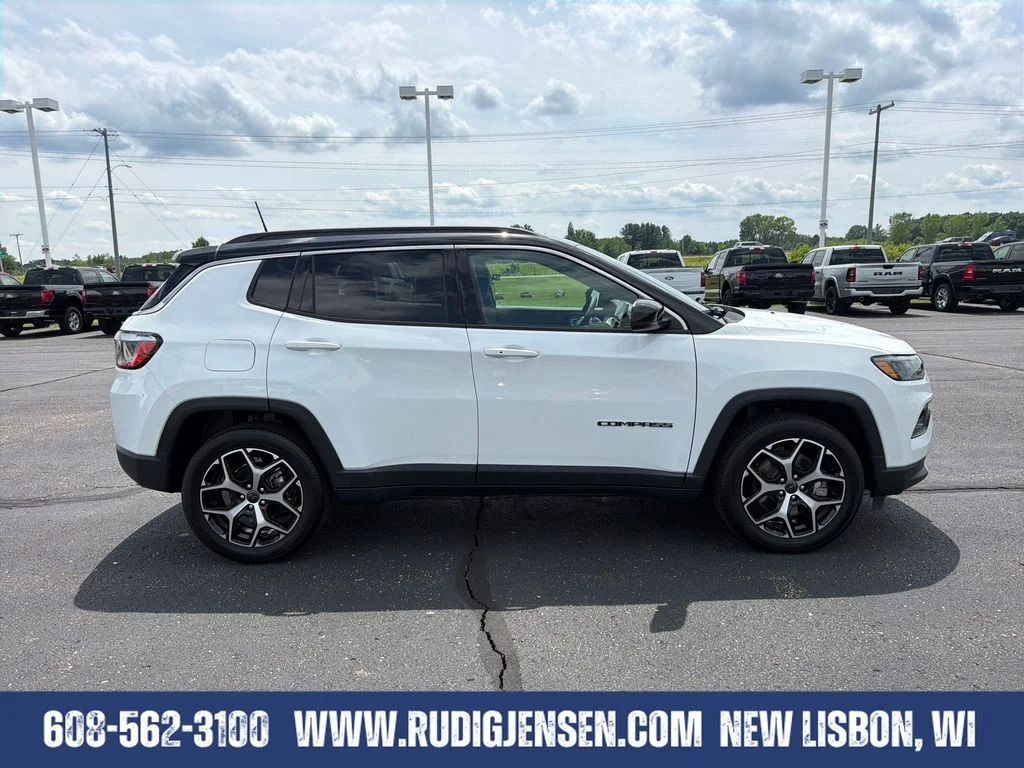Used 2025 White Jeep Limited image 6