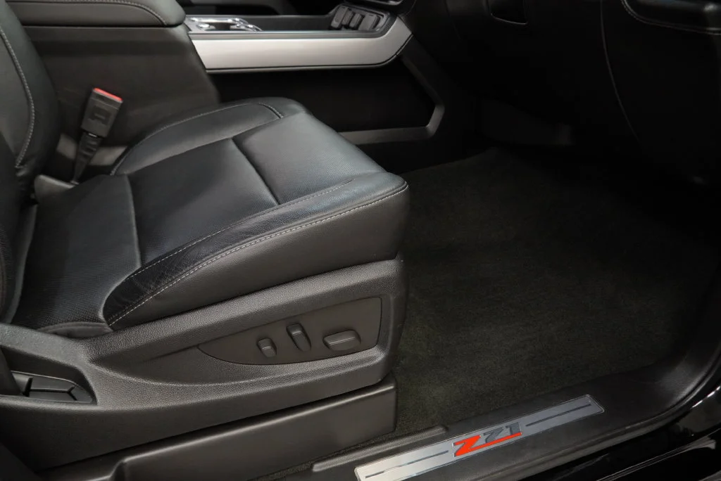 Used 2016 Black Chevrolet LTZ 2LZ image 41