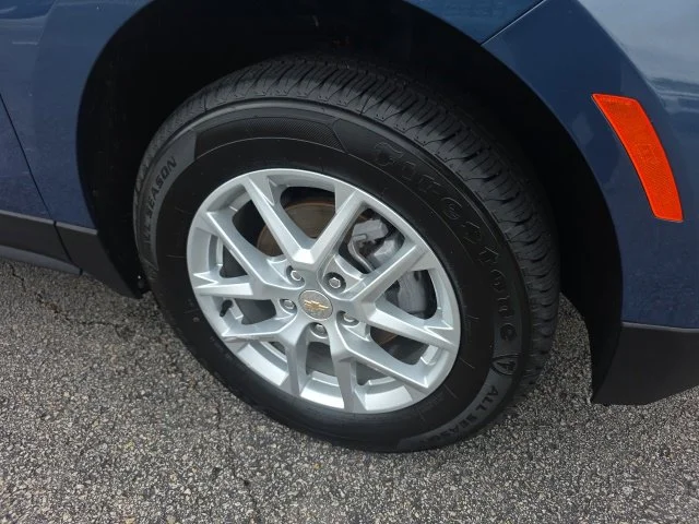 Used 2024 Blue Chevrolet LT image 9