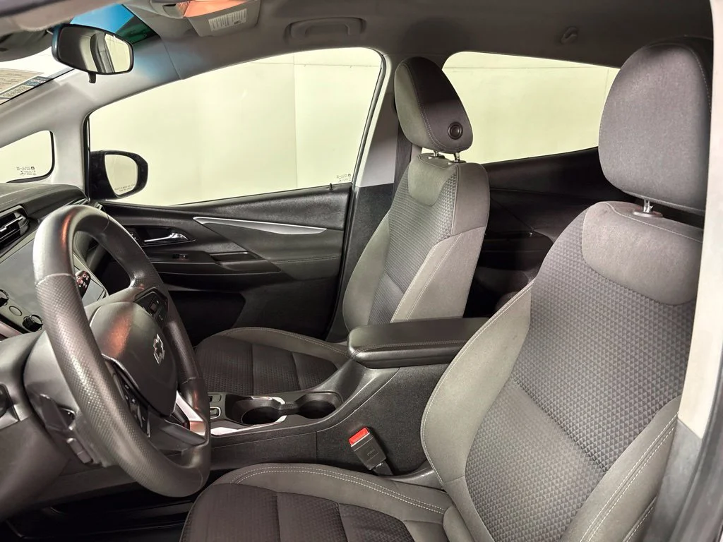 Used 2023 Black Chevrolet 1LT image 27