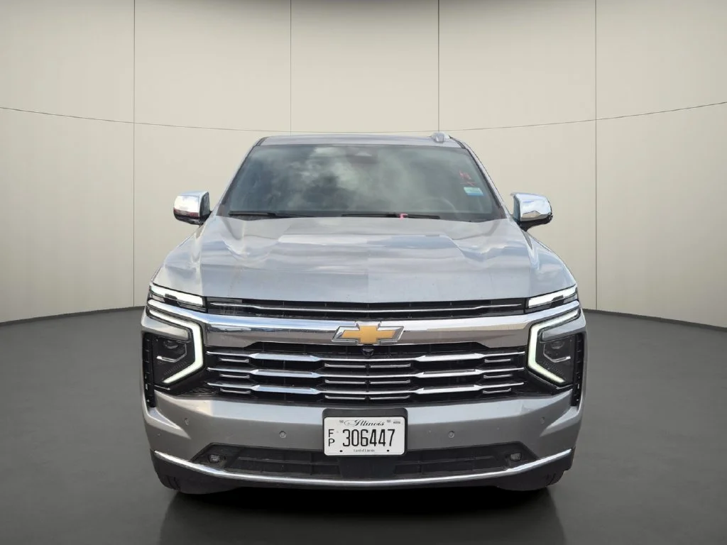 Used 2025 Gray Chevrolet Premier image 2