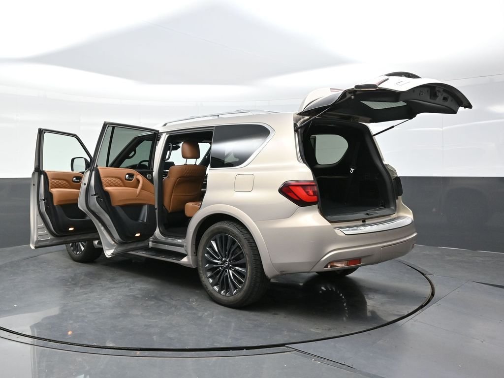 Used 2024 Beige INFINITI Sensory image 40
