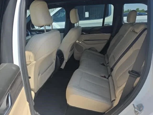 Used 2023 Bright White Clearcoat Jeep Limited image 8