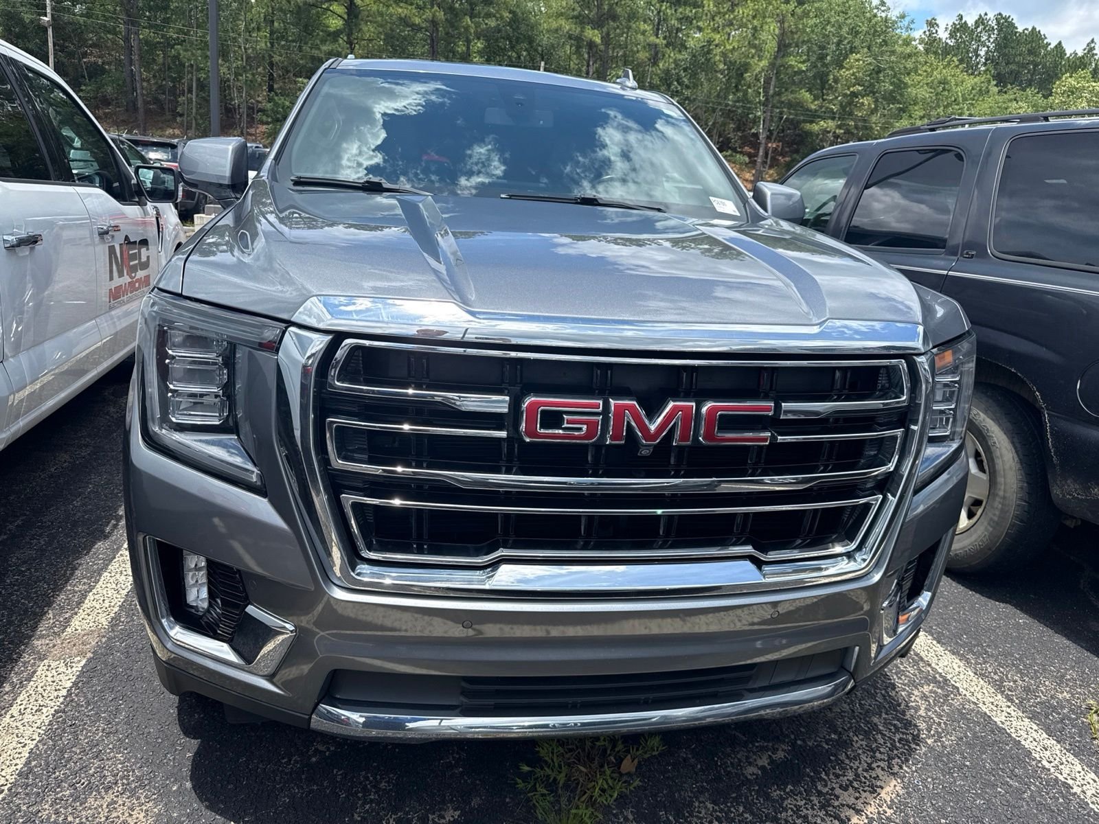 Used 2022 Gray GMC SLT image 1