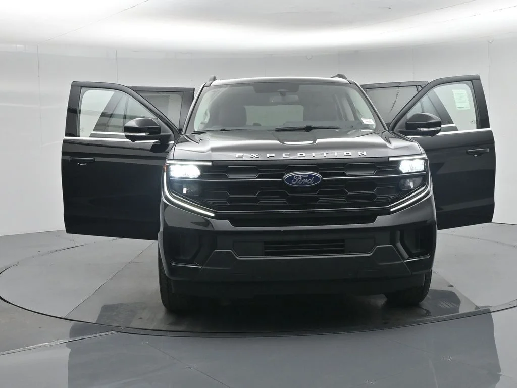New 2026 Agate Black Metallic Ford Active image 33