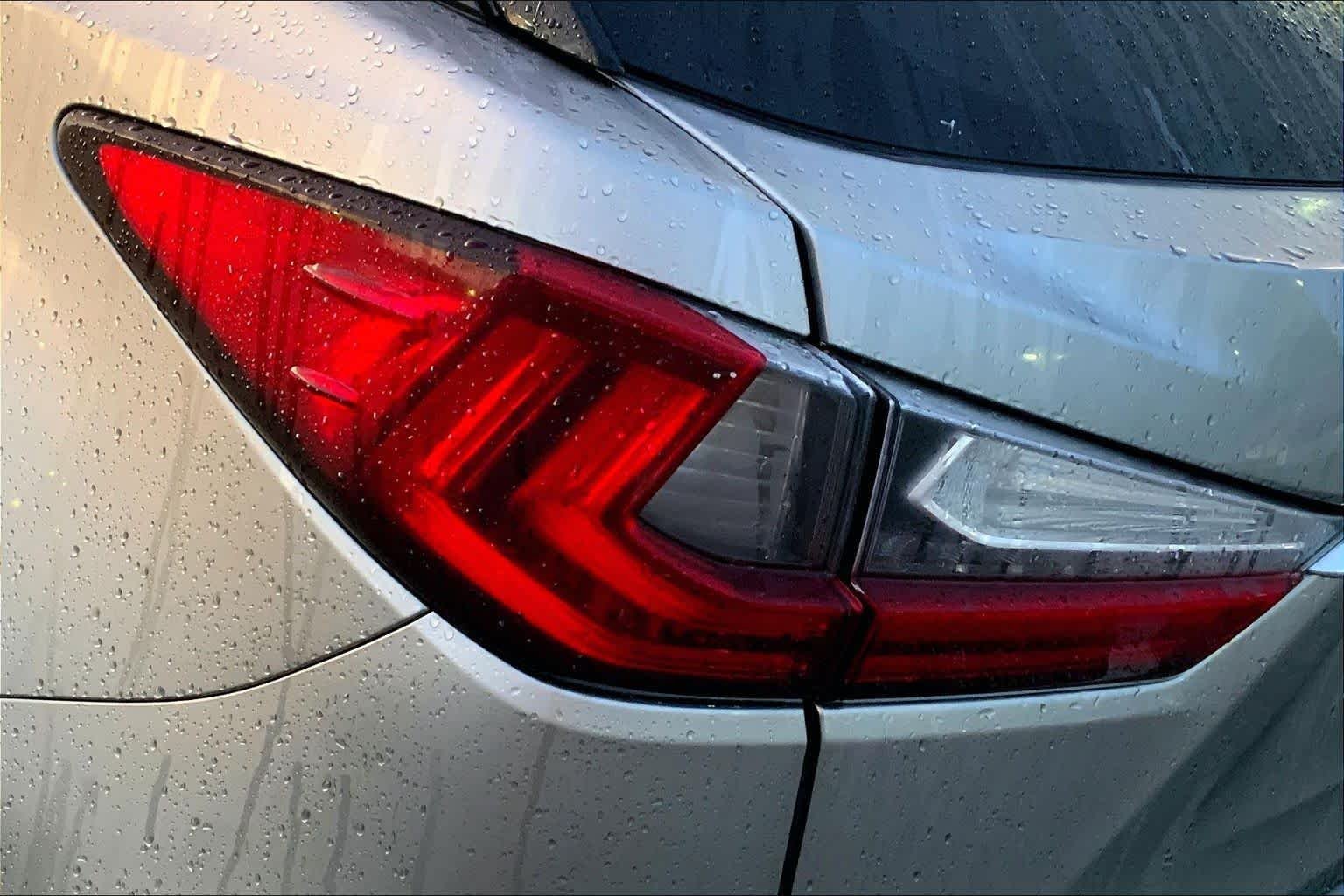 Used 2020 Atomic Silver Lexus  image 27