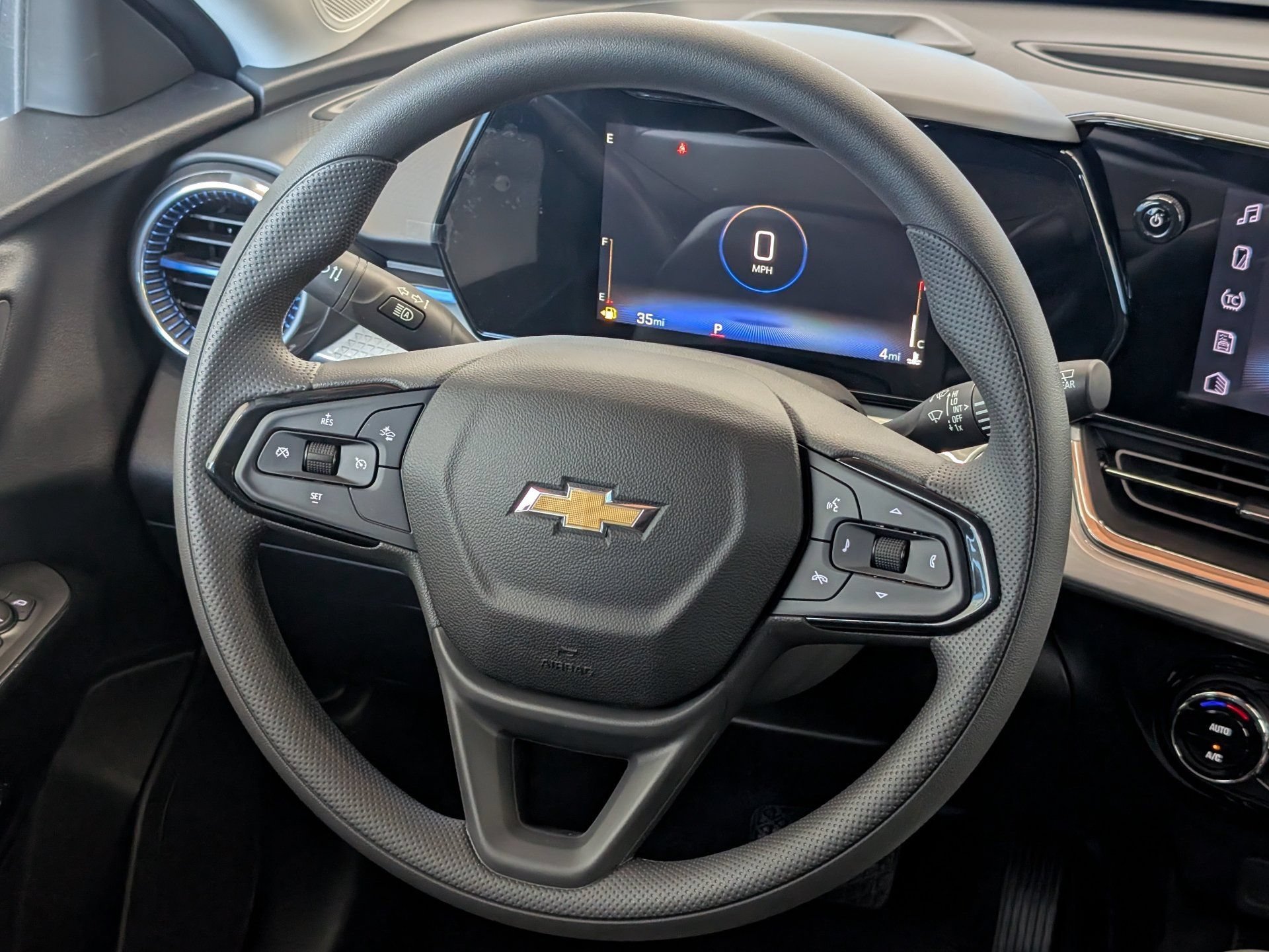 2026 Chevrolet Trax LT - Photo 15