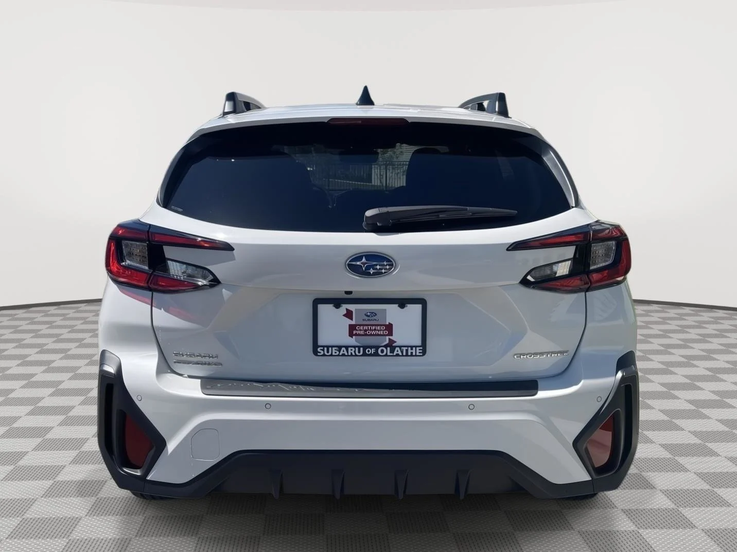 Certified Used 2024 Crystal White Pearl Subaru Limited image 20