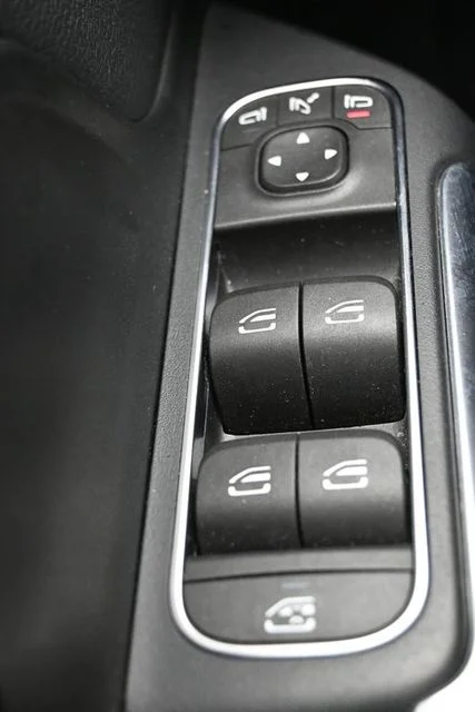 Used 2025 Black Mercedes-Benz GLA 250 image 24