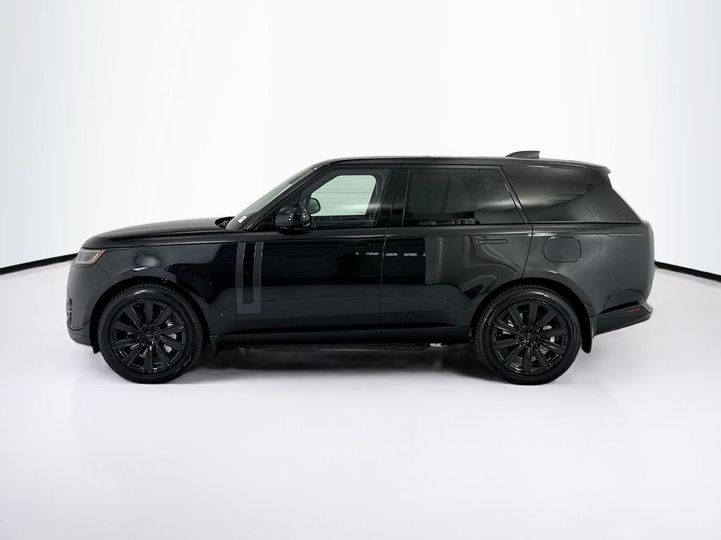 New 2026 Santorini Black Land Rover SE image 8