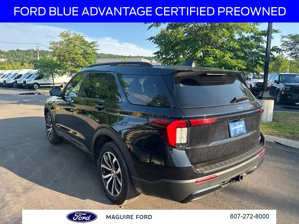 Used 2025 Black Metallic Ford ST-Line image 8