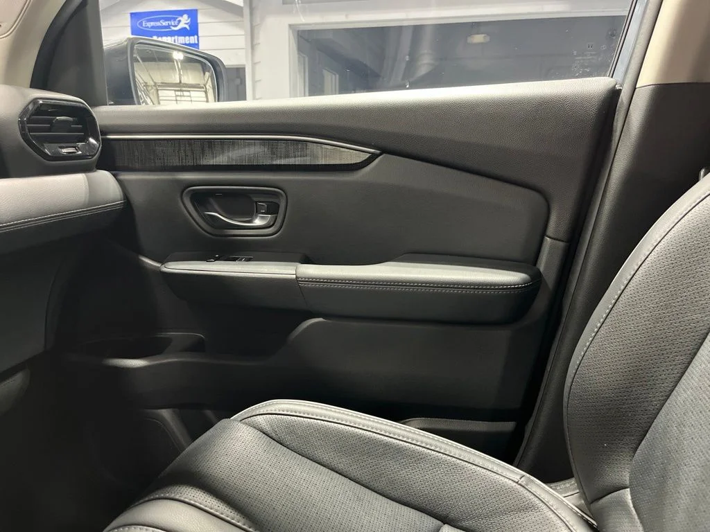 Certified Used 2023 Sonic Gray Pearl Honda AWD ELITE image 15
