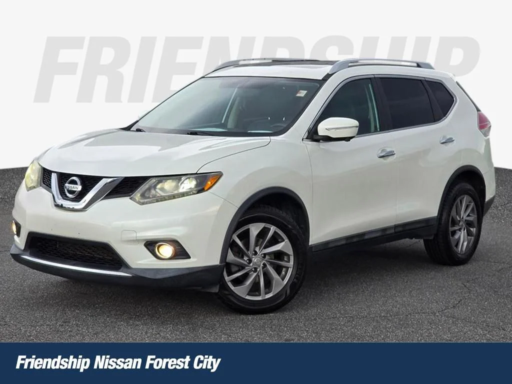 Used 2015 White Nissan SL image 1