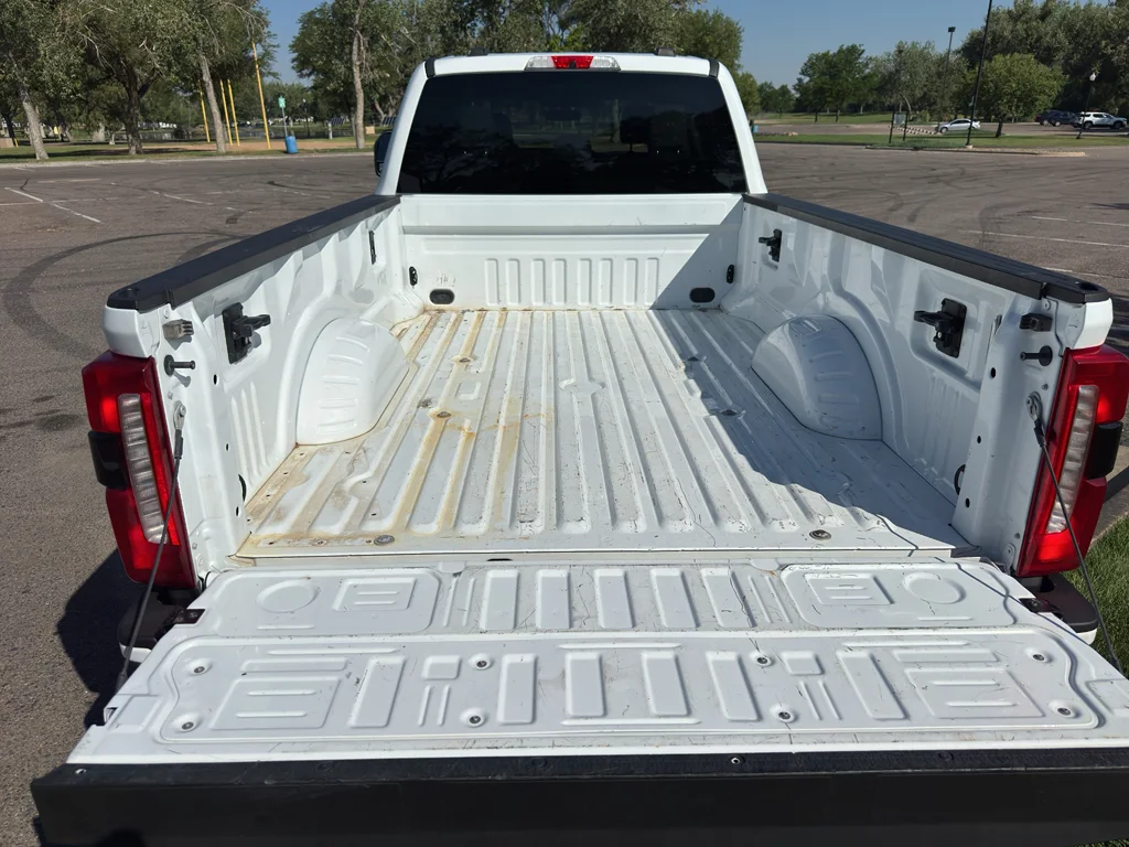 Used 2023 Oxford White Ford XLT image 17