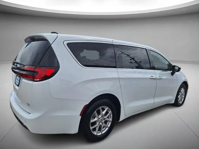 Used 2024 Bright White Clearcoat Chrysler Touring L image 5