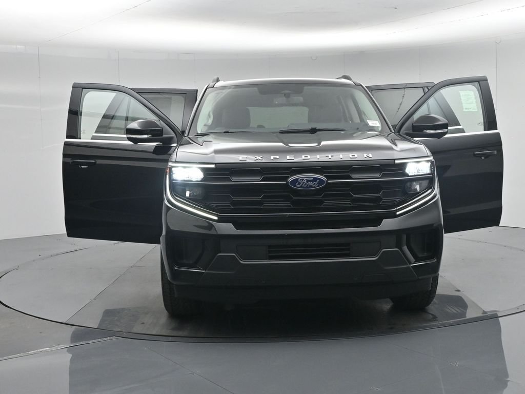 New 2026 Agate Black Metallic Ford Active image 33