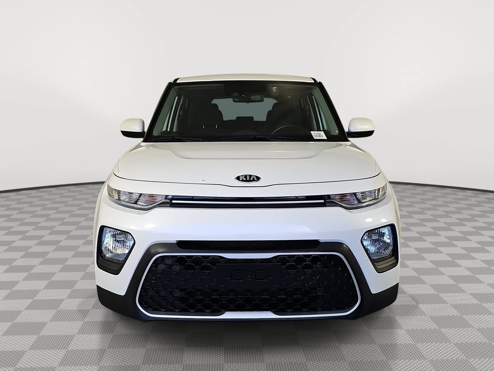 Used 2020 White Kia S image 3