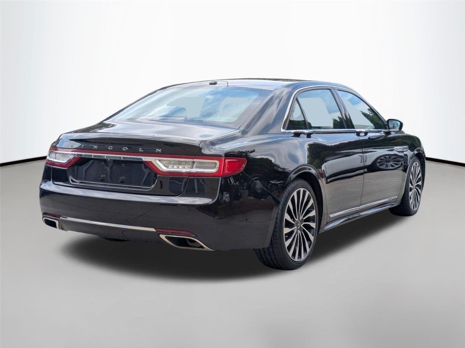 Used 2017 Diamond Black Lincoln Black Label image 13
