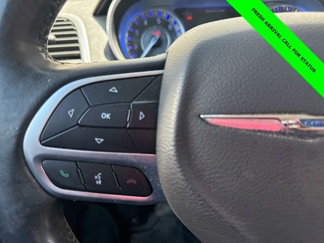 Used 2018 Steel Metallic Chrysler Touring image 17