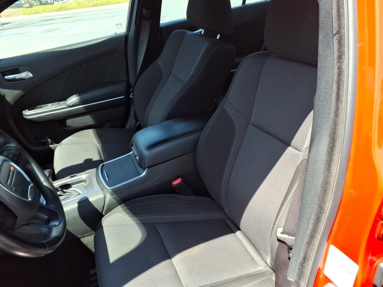 Used 2022 Torred Clearcoat Dodge SXT image 19
