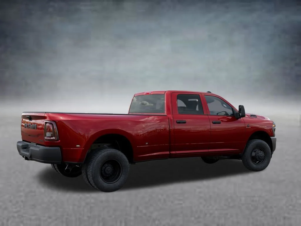 New 2026 Molten Red Pearl-Coat Exterior Paint RAM Tradesman image 4