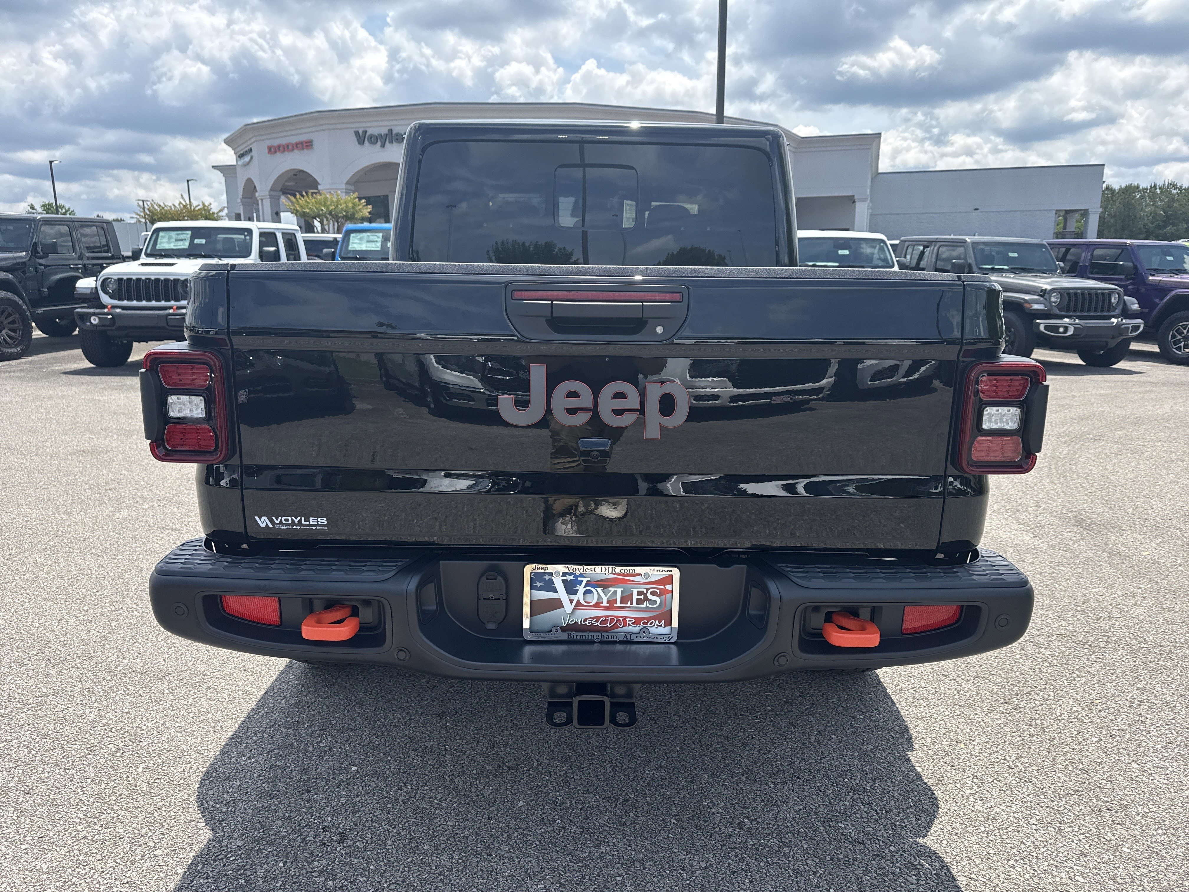 New 2026 Black Clear-Coat Exterior Paint Jeep Mojave X image 6