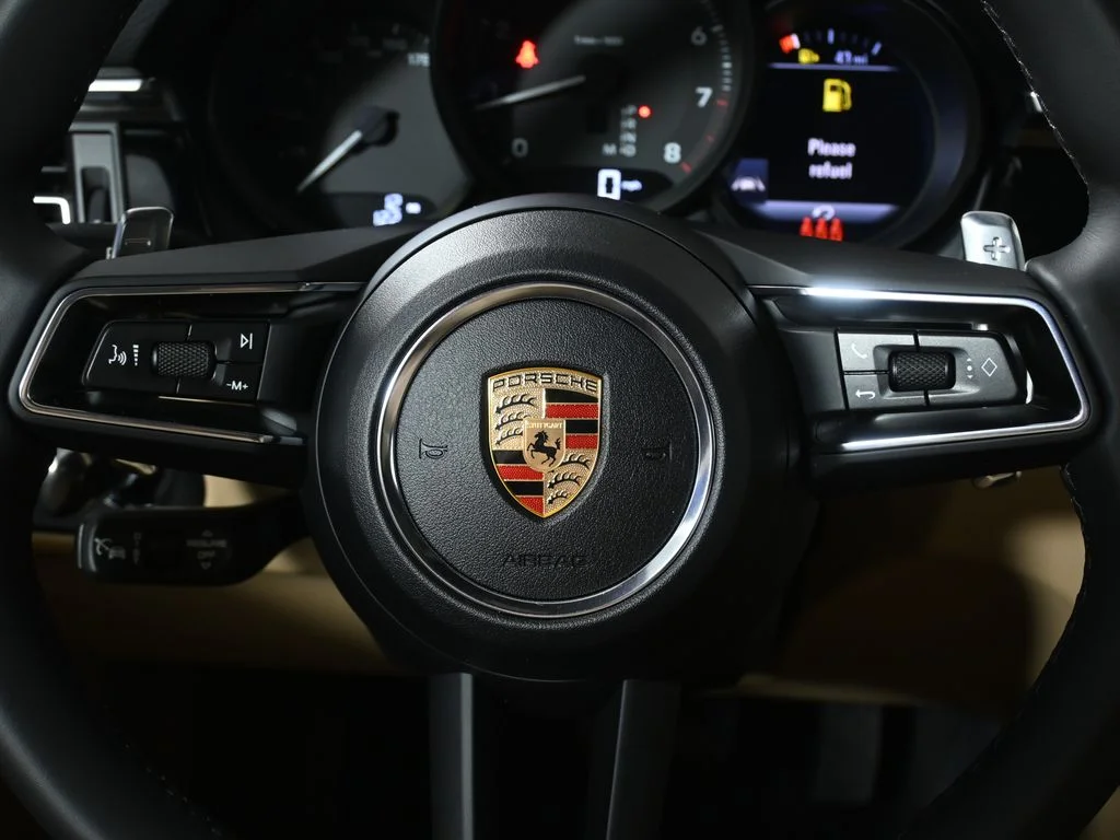 2026 Porsche Macan T - Photo 19