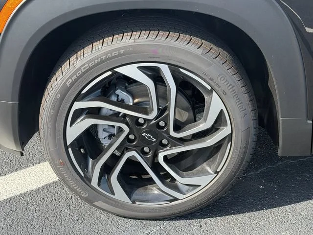 New 2026 Mosaic Black Metallic Chevrolet RS image 12