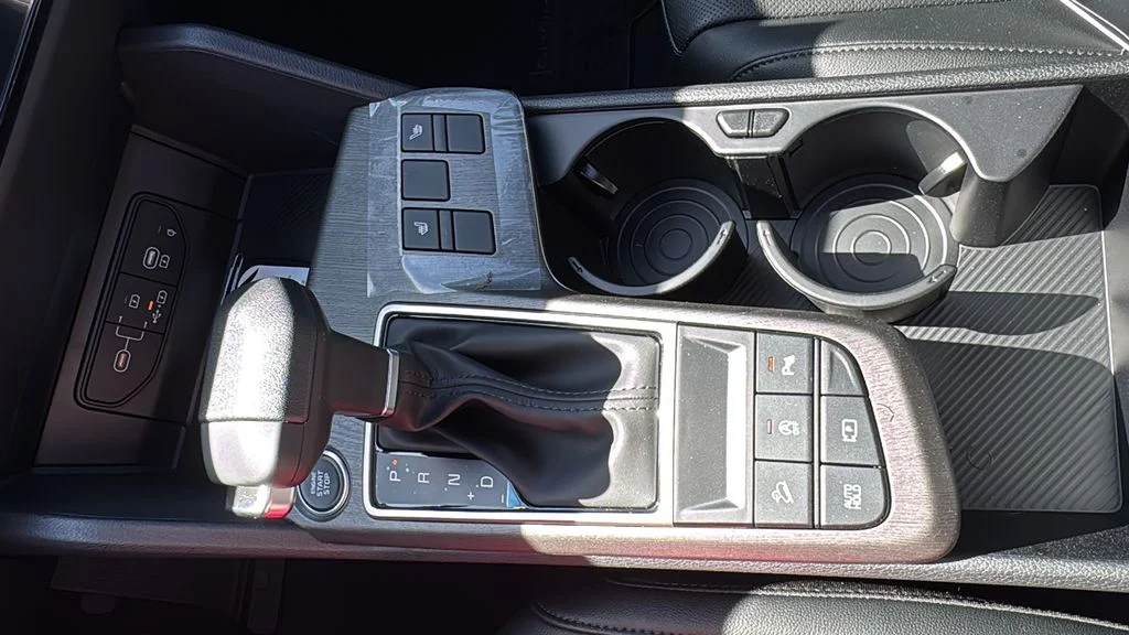 New 2026 Wolf Gray Kia X-Line image 30