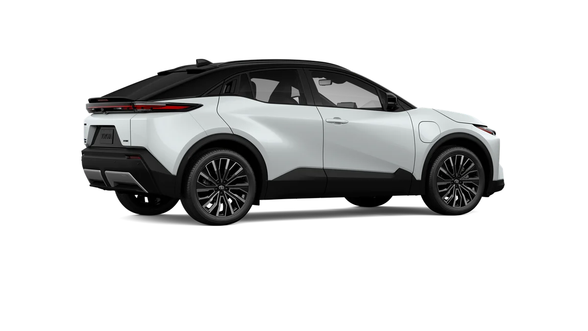 New 2026 Wind Chill Pearl with Midnight Black Metallic roof Toyota XSE image 11