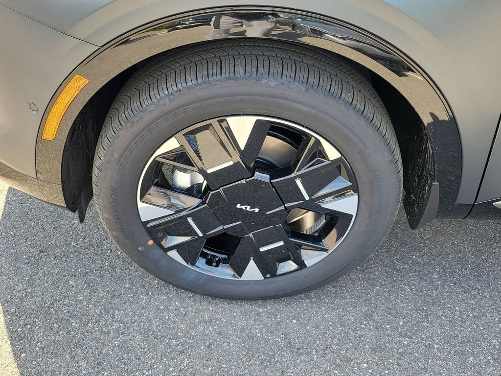New 2026 Gray Kia SX-Prestige image 40