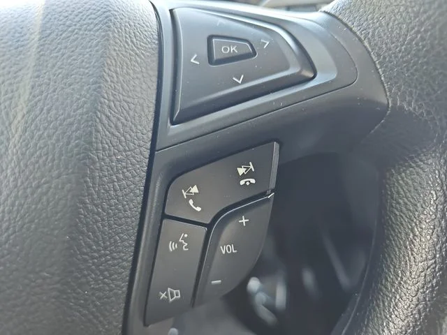 Used 2022 White Ford SE image 20