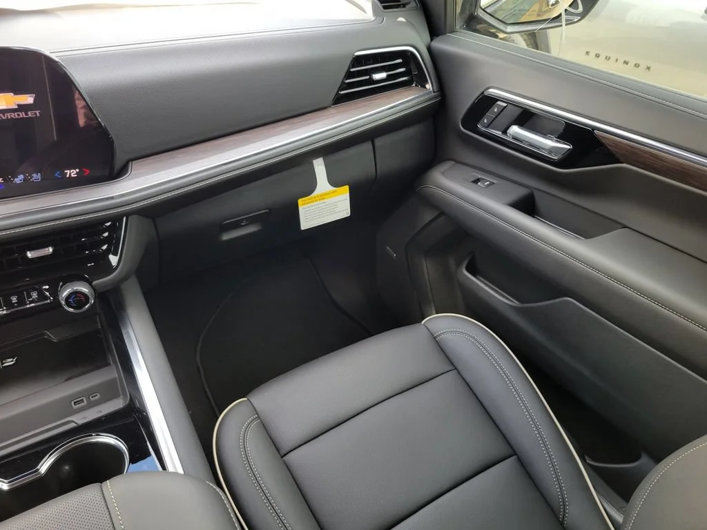 2026 Chevrolet Suburban Premier - Photo 22