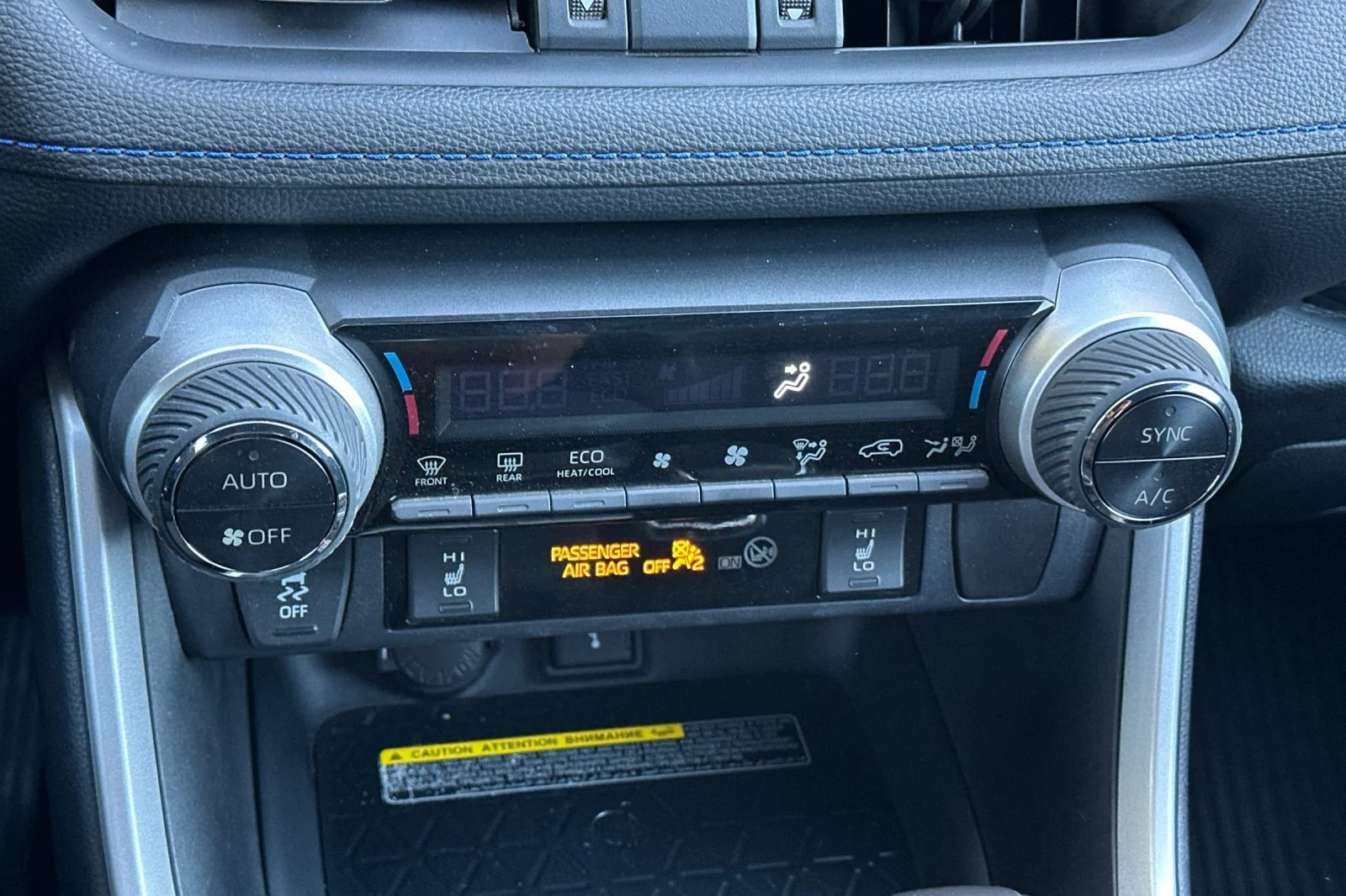 Used 2020  Toyota Hybrid XSE image 21