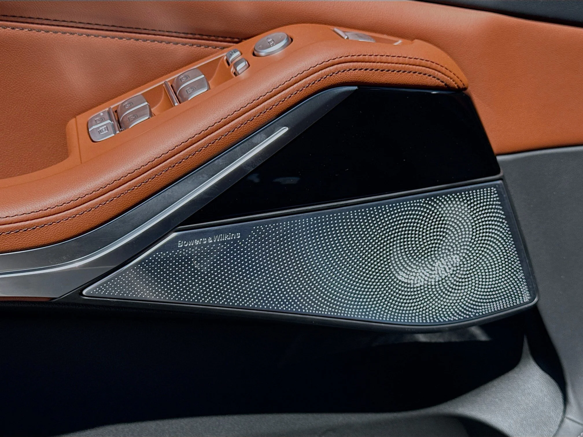 New 2026 Tanzanite Blue II Metallic BMW ALPINA XB7 image 27