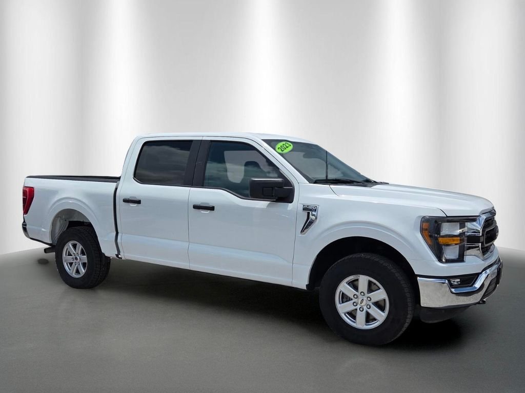 Used 2023 White Ford XL image 2