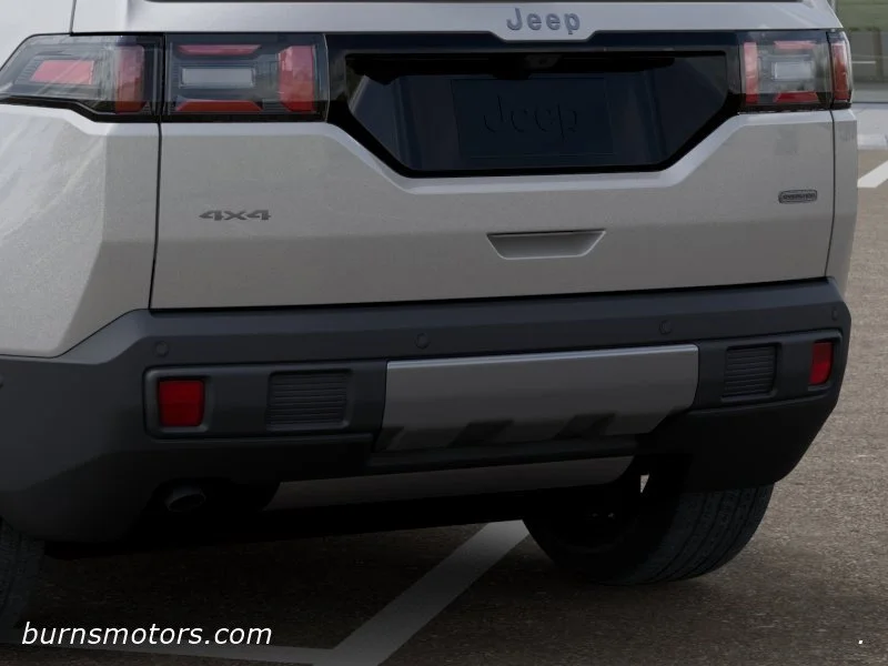 New 2026 Silver Zynith Clear-Coat Exterior Paint Jeep Overland image 13