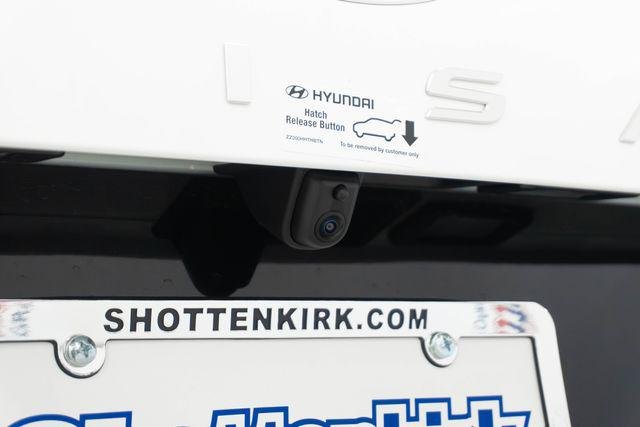 New 2026 White Hyundai Blue SEL 8P image 9