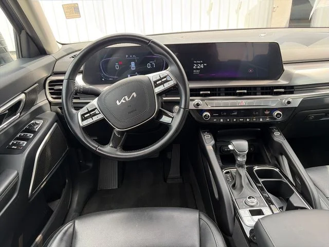 Used 2025 Gray Kia S image 13