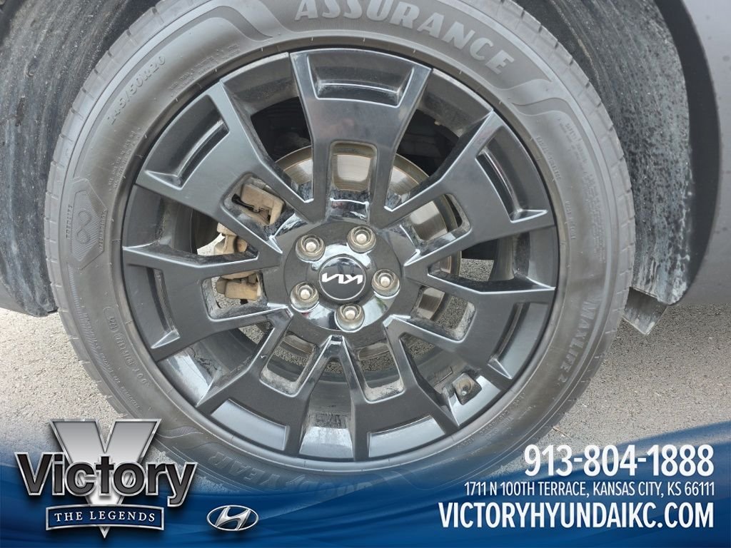 Used 2022 Gray Kia SX image 25