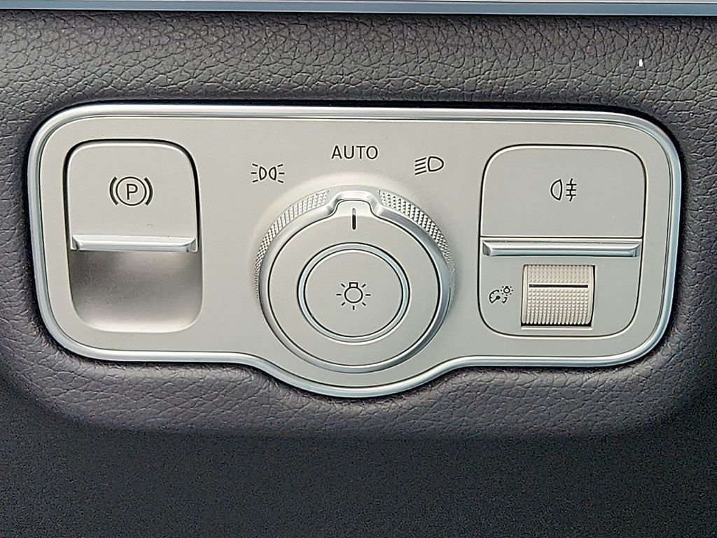 Certified Used 2025 Cirrus Silver Metallic Mercedes-Benz GLS 450 image 27