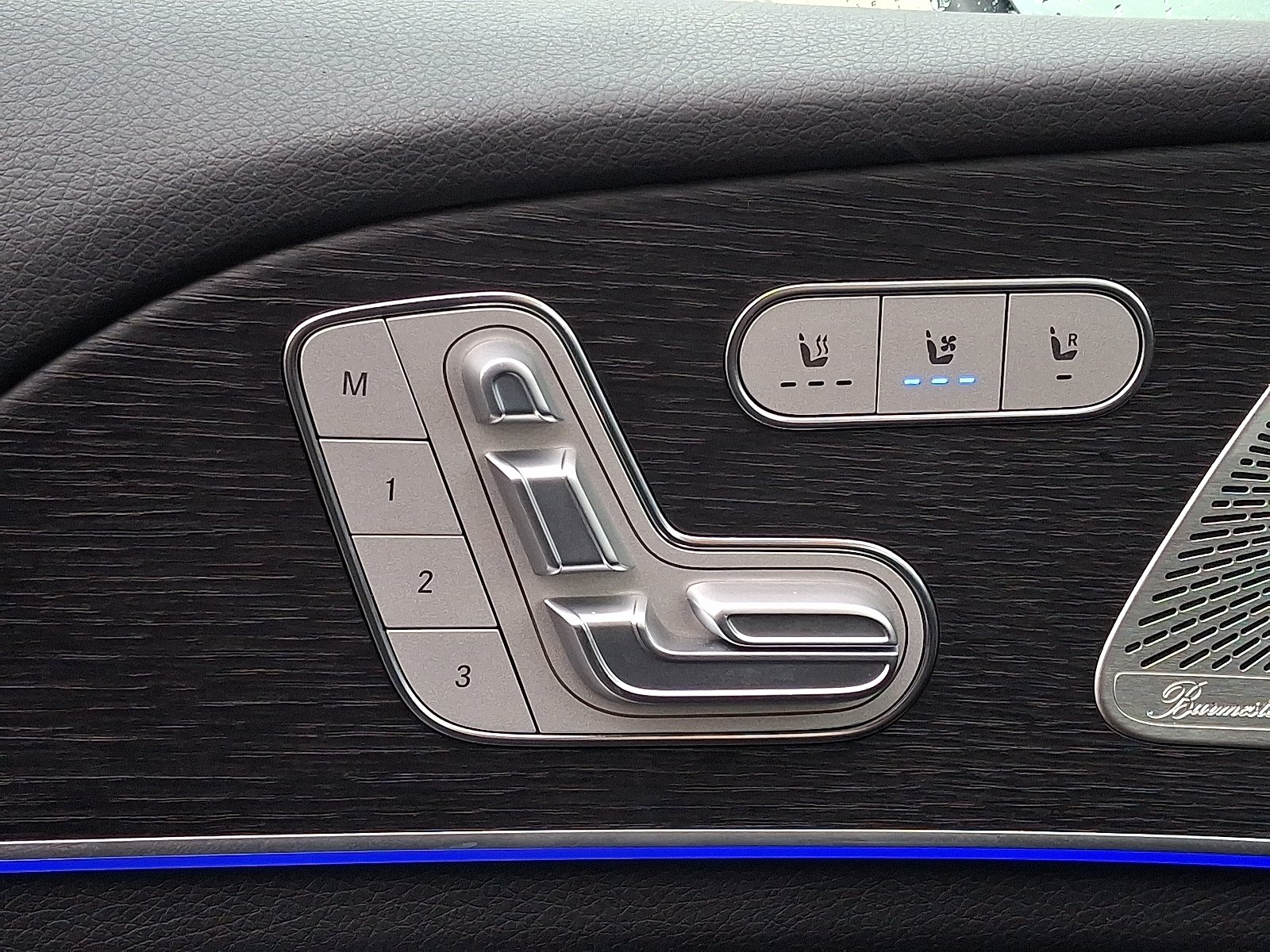 2025 Mercedes-Benz GLS Base - Photo 28