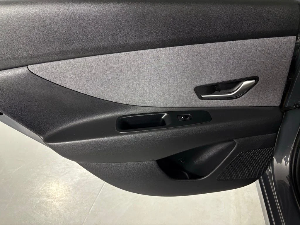 Used 2025 Gray Hyundai Limited image 38