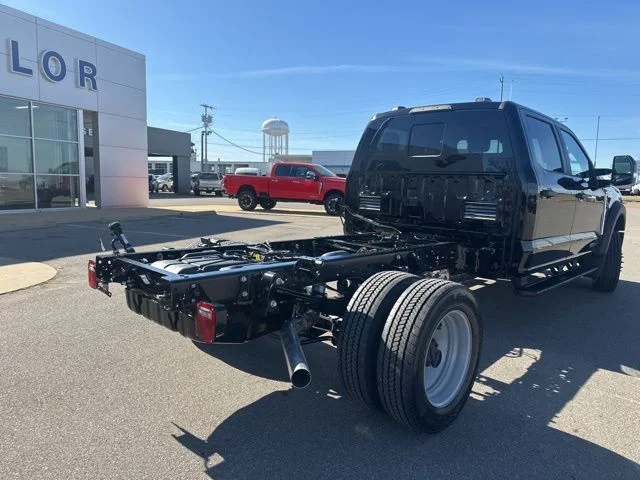 New 2026 Agate Black Metallic Ford F-550® XL image 21