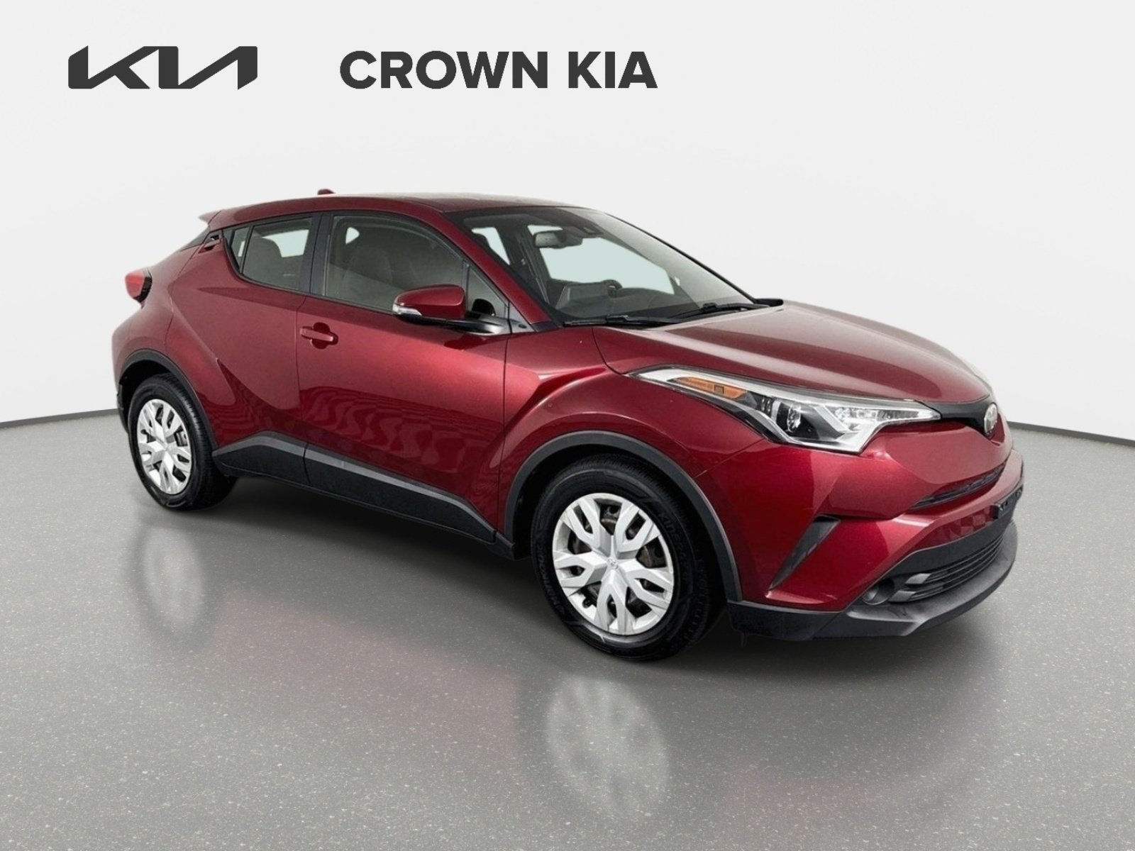 Used 2019 Ruby Flare Pearl Toyota XLE image 3