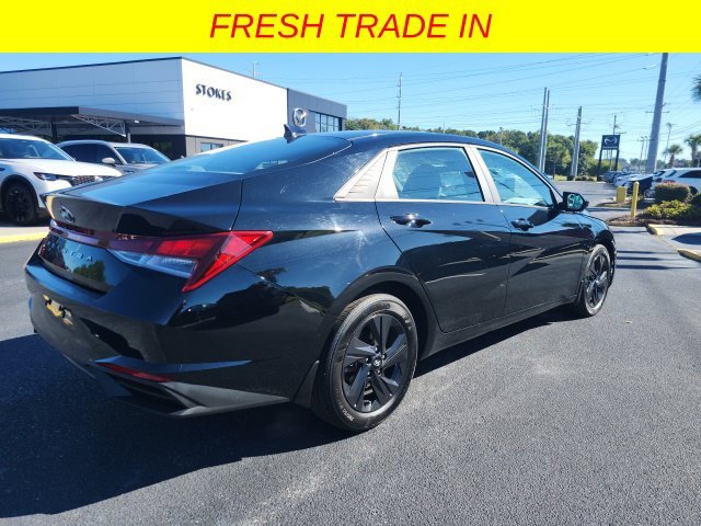 Used 2023 Black Hyundai SEL image 3