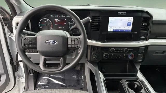 Used 2025 White Ford XLT image 11