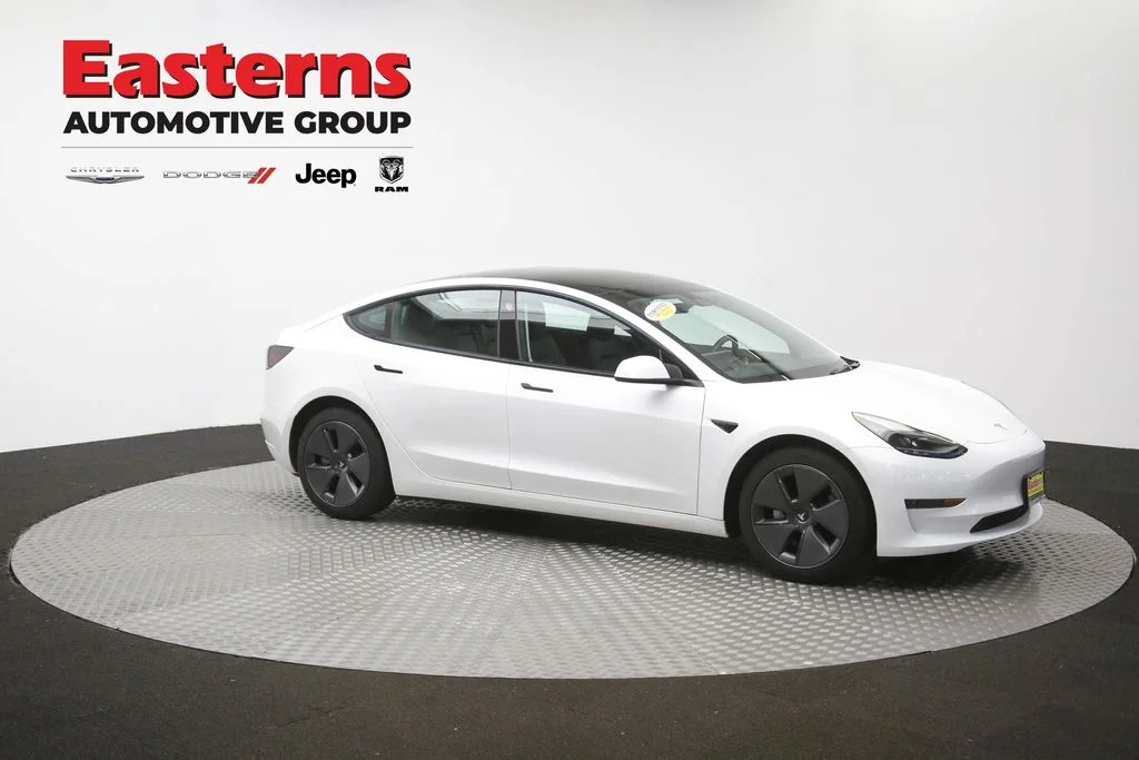Used 2023 White Tesla Base image 46