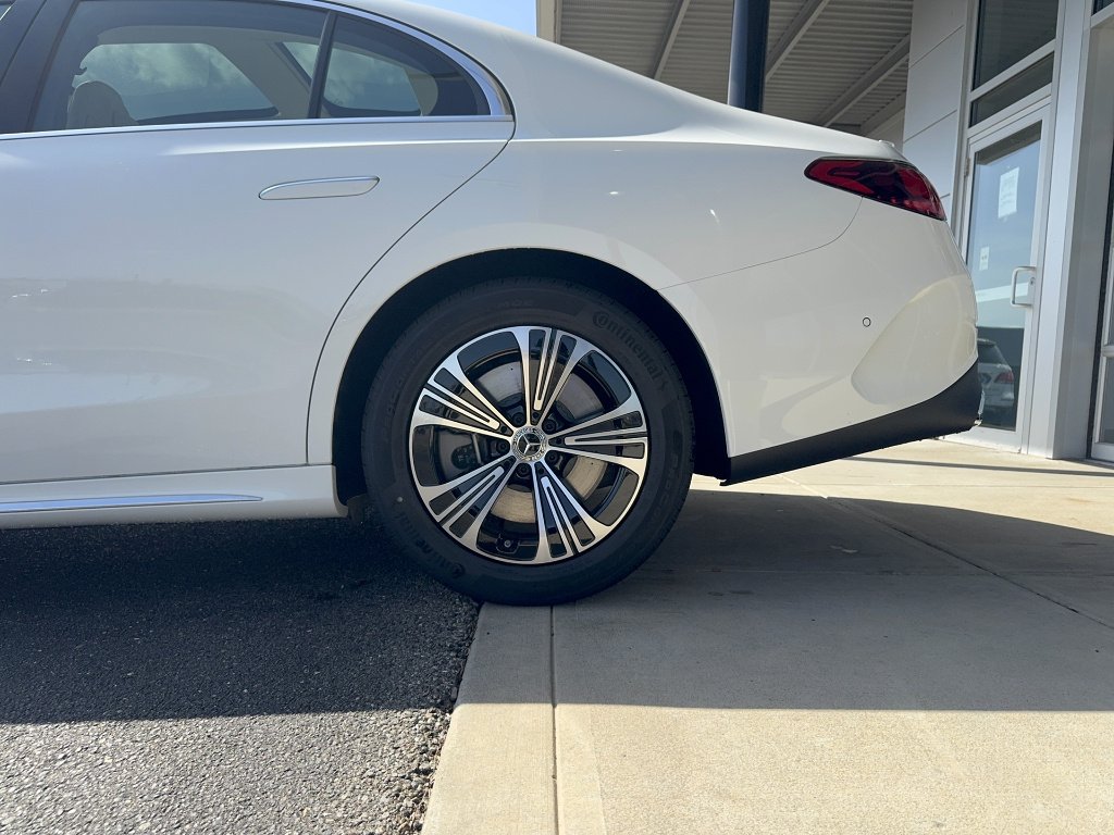 New 2026 Polar White Mercedes-Benz E 450 4MATIC® image 8